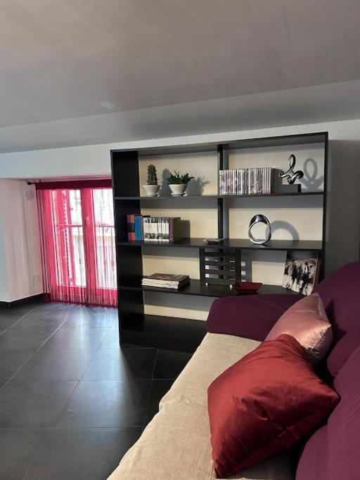 Elegante Appartamento Privato In Palazzo Storico Del XVIII - Pieno Centro Nikosia Exterior foto