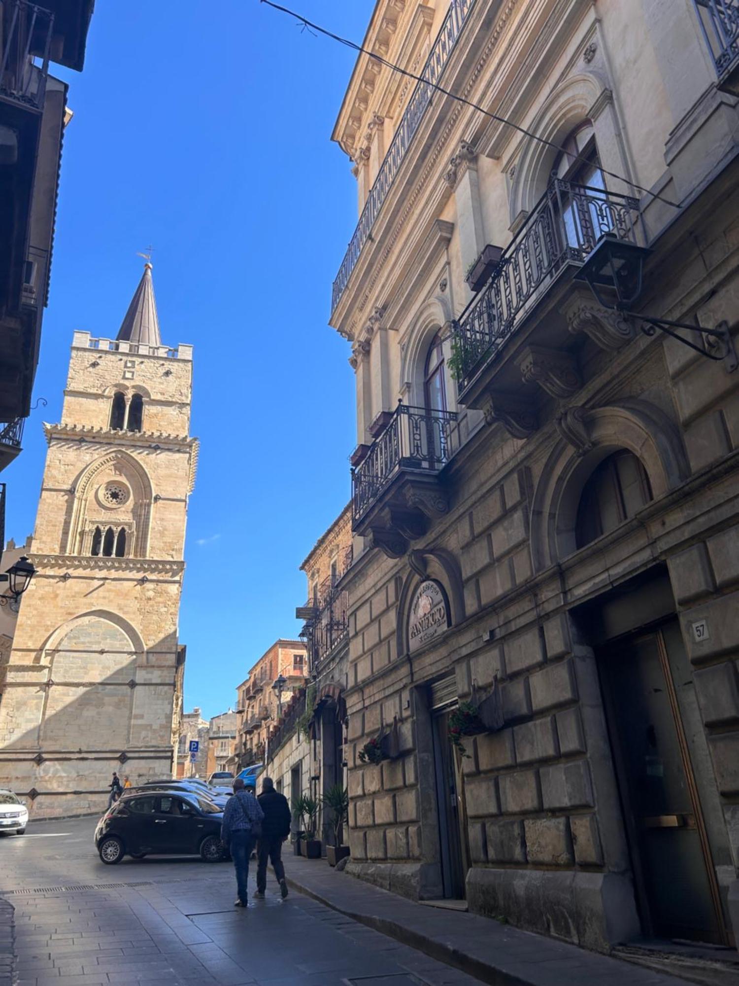 Elegante Appartamento Privato In Palazzo Storico Del XVIII - Pieno Centro Nikosia Exterior foto